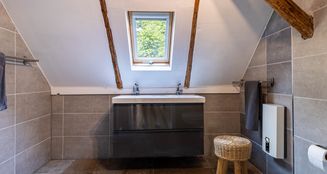von_poll_real_estate_property_25126035_image_12