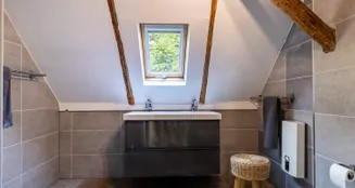 von_poll_real_estate_property_25126035_image_12