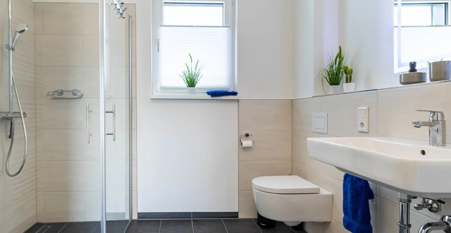 Badezimmer Ansicht 1