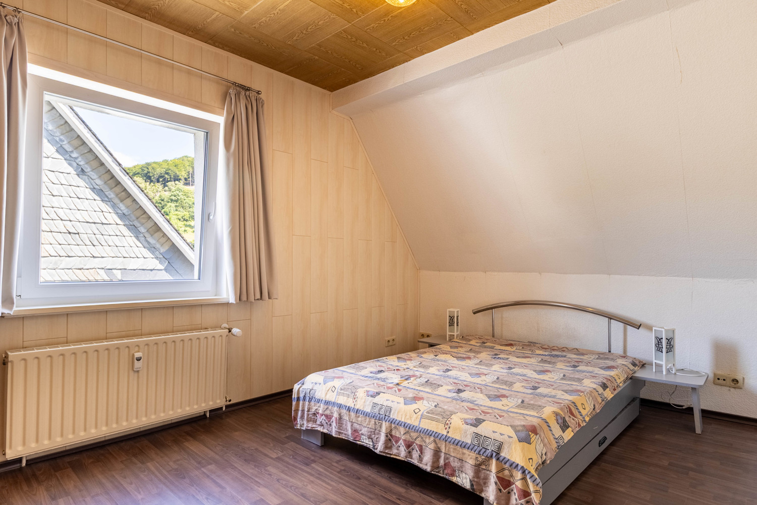 Zimmer 2, Dachgeschoss