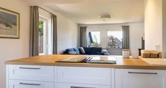 von_poll_real_estate_property_25126028_image_1