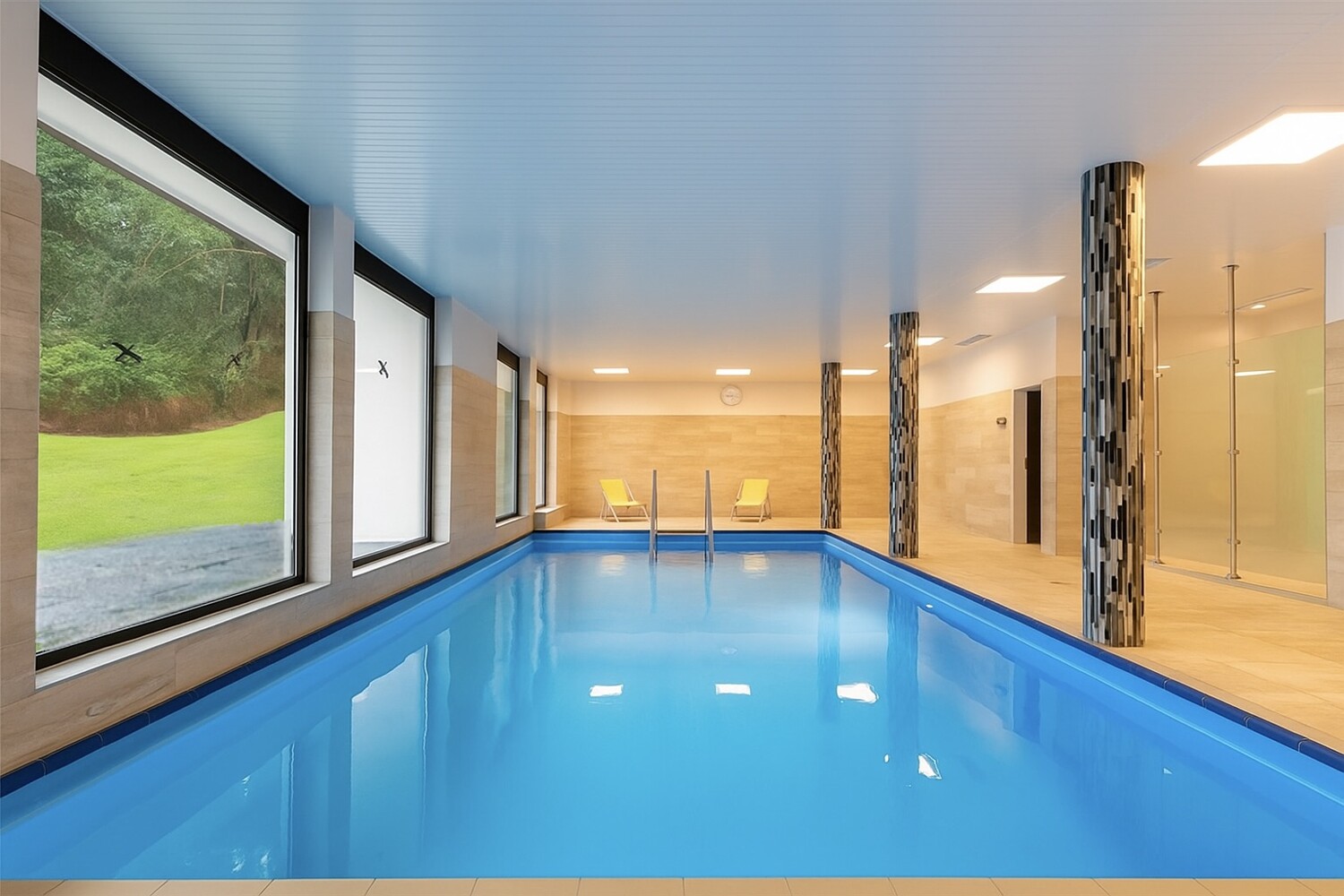 Schwimmbad Ansicht 2
