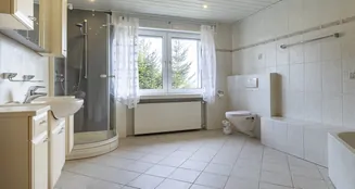 von_poll_real_estate_property_25126031_image_1