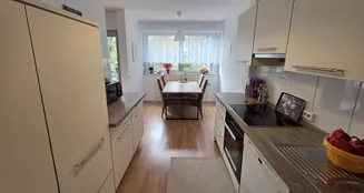 von_poll_real_estate_property_24034100x_image_2