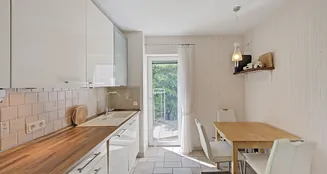 von_poll_real_estate_property_25034044x_image_3