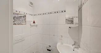 von_poll_real_estate_property_25034044x_image_6