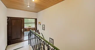 von_poll_real_estate_property_24034097x_image_1