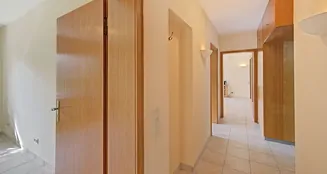 von_poll_real_estate_property_24034097x_image_6