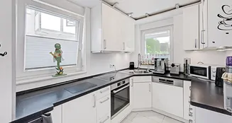 von_poll_real_estate_property_25034019_image_2