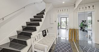 von_poll_real_estate_property_25034032_image_1
