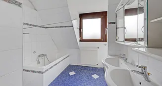 von_poll_real_estate_property_25034036_image_8