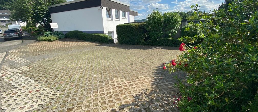 Straßenansicht