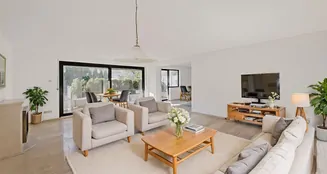 von_poll_real_estate_property_25034001x_image_1