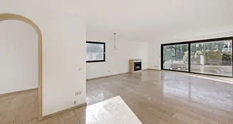 von_poll_real_estate_property_25034001x_image_2