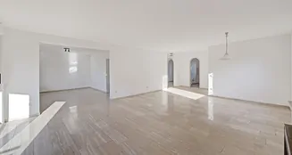 von_poll_real_estate_property_25034001x_image_3