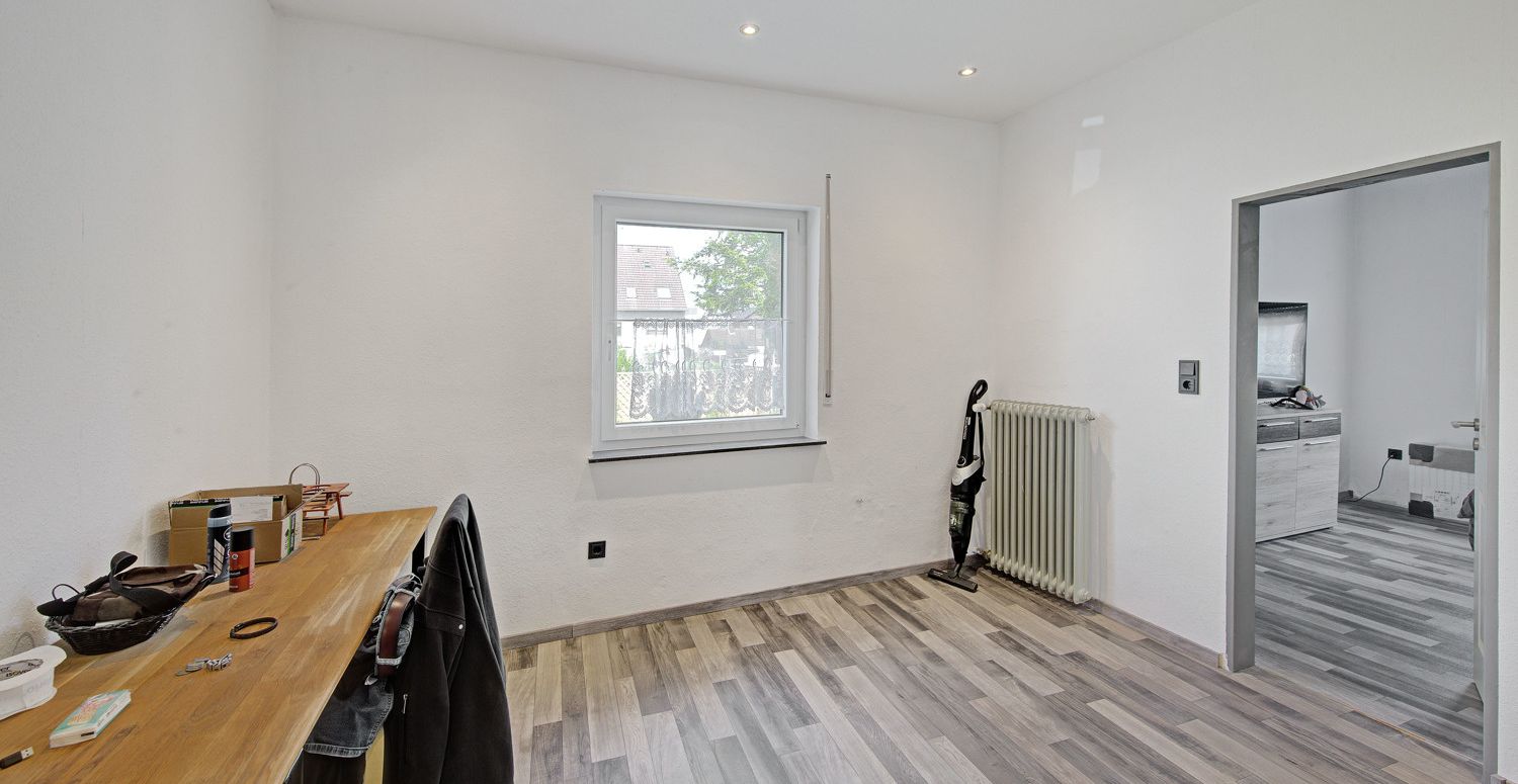 Büro EG