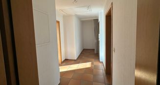 von_poll_real_estate_property_25034010x_image_5