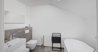 von_poll_real_estate_property_25034049_image_21