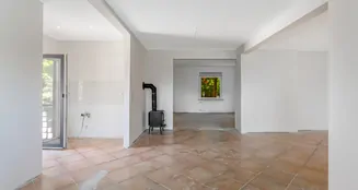 von_poll_real_estate_property_25034051x_image_6