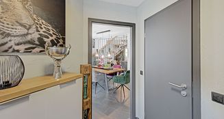 von_poll_real_estate_property_25034074_image_2