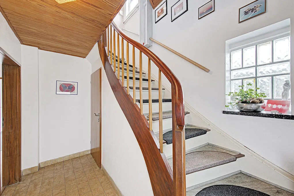 Two-family house as a semi-detached house