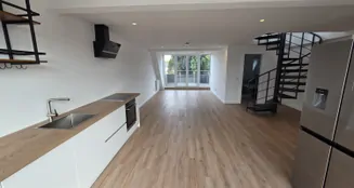 von_poll_real_estate_property_25034080_image_2