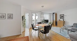 von_poll_real_estate_property_25034082x_image_2