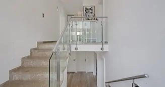 von_poll_real_estate_property_25034065x_image_1