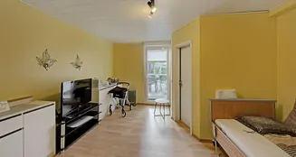 von_poll_real_estate_property_24034078x_image_3