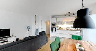 von_poll_real_estate_property_25034023x_image_2