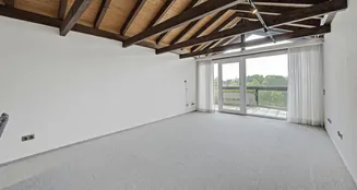 von_poll_real_estate_property_25034090_image_0