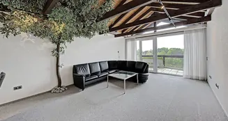 von_poll_real_estate_property_25034090_image_1