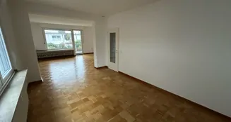 von_poll_real_estate_property_25034015x_image_4