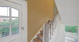 von_poll_real_estate_property_25034083x_image_1