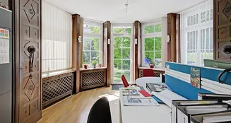 von_poll_real_estate_property_25034031z_image_6