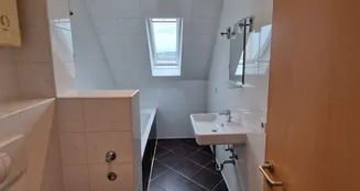 von_poll_real_estate_property_25034106_image_4