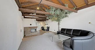 von_poll_real_estate_property_25034090x_image_1