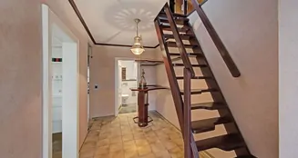 von_poll_real_estate_property_25034090x_image_11