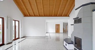 von_poll_real_estate_property_25034095_image_0