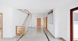 von_poll_real_estate_property_25034095_image_1