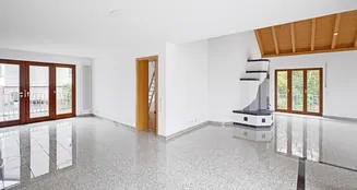 von_poll_real_estate_property_25034095_image_2