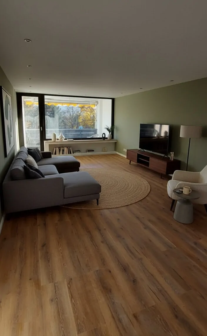 Wohnen mit Loggia - KI