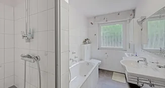 von_poll_real_estate_property_25034085x_image_8