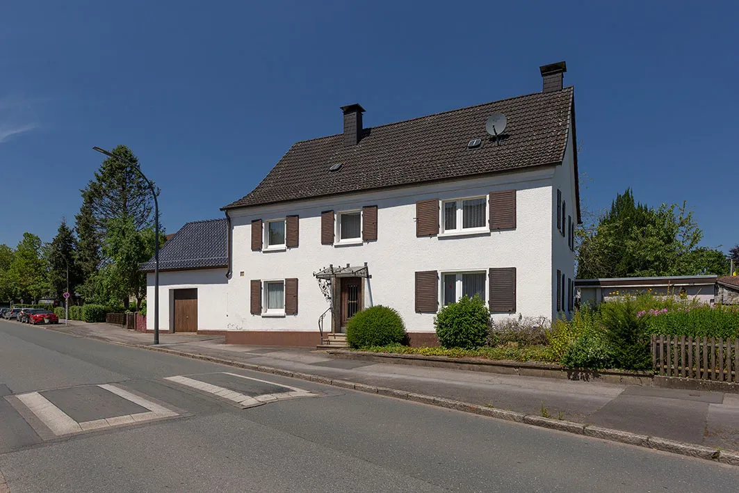 Straßenansicht 2