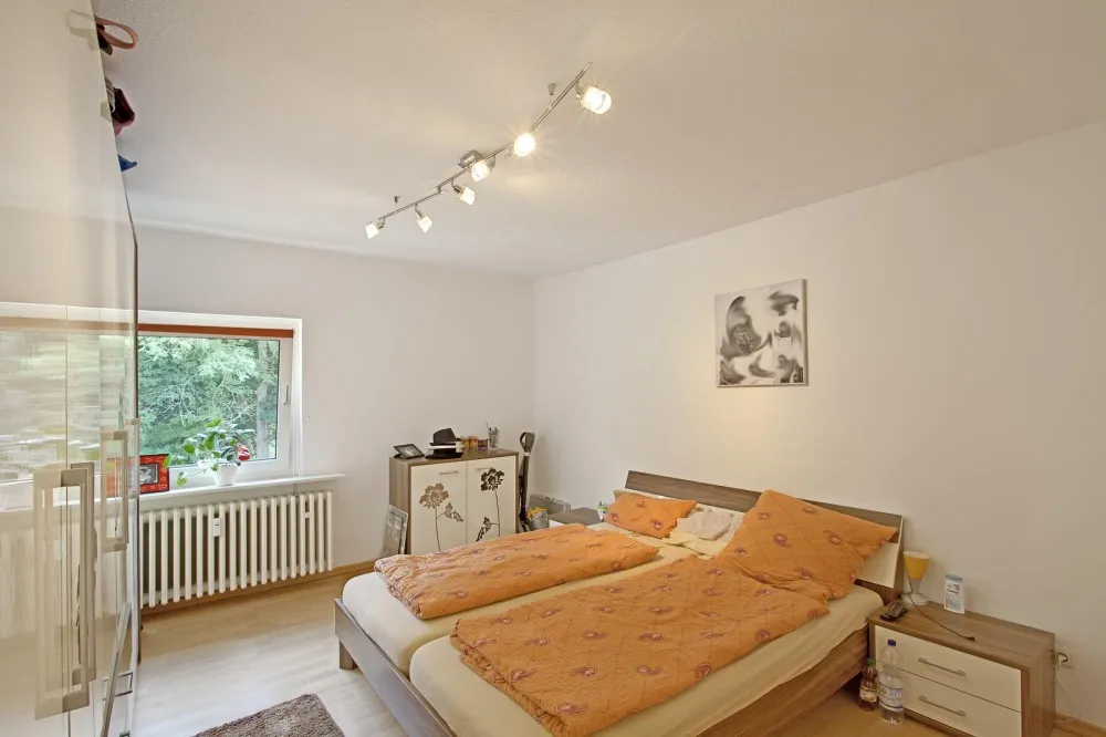 Schöne Wohnung mit Blick über den Ahlenberg - Photo 1