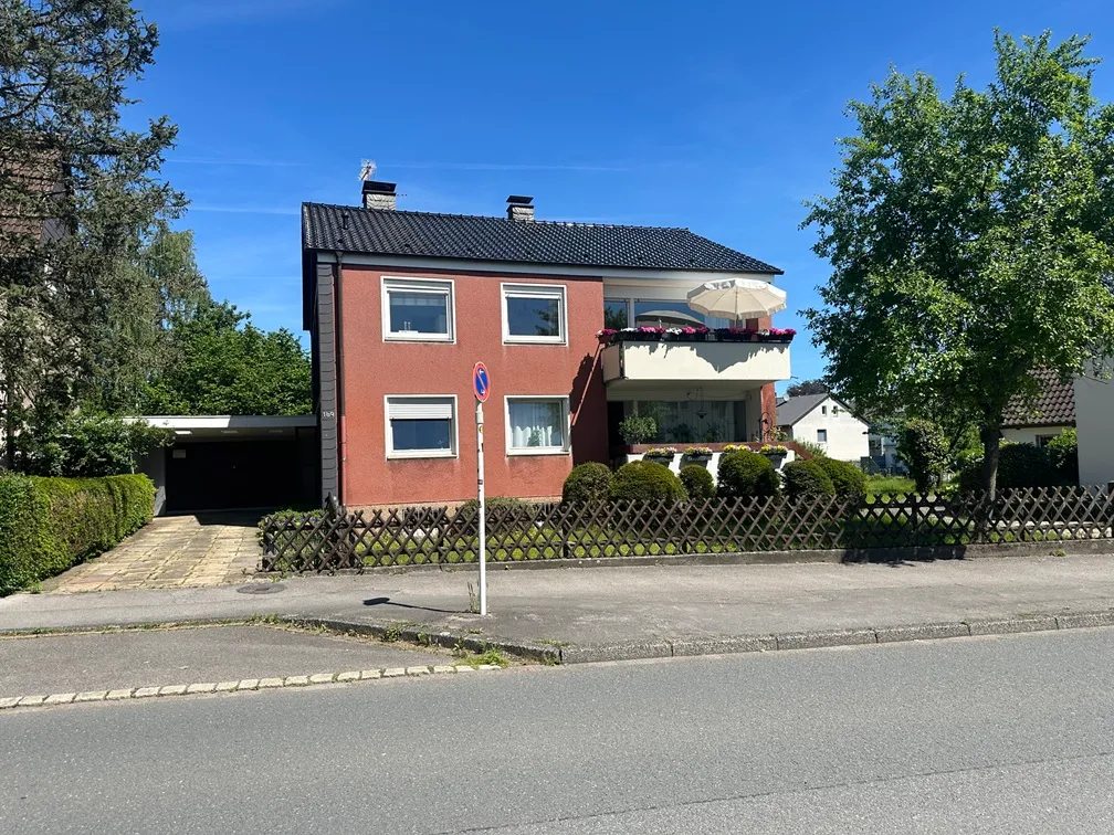Straßenansicht