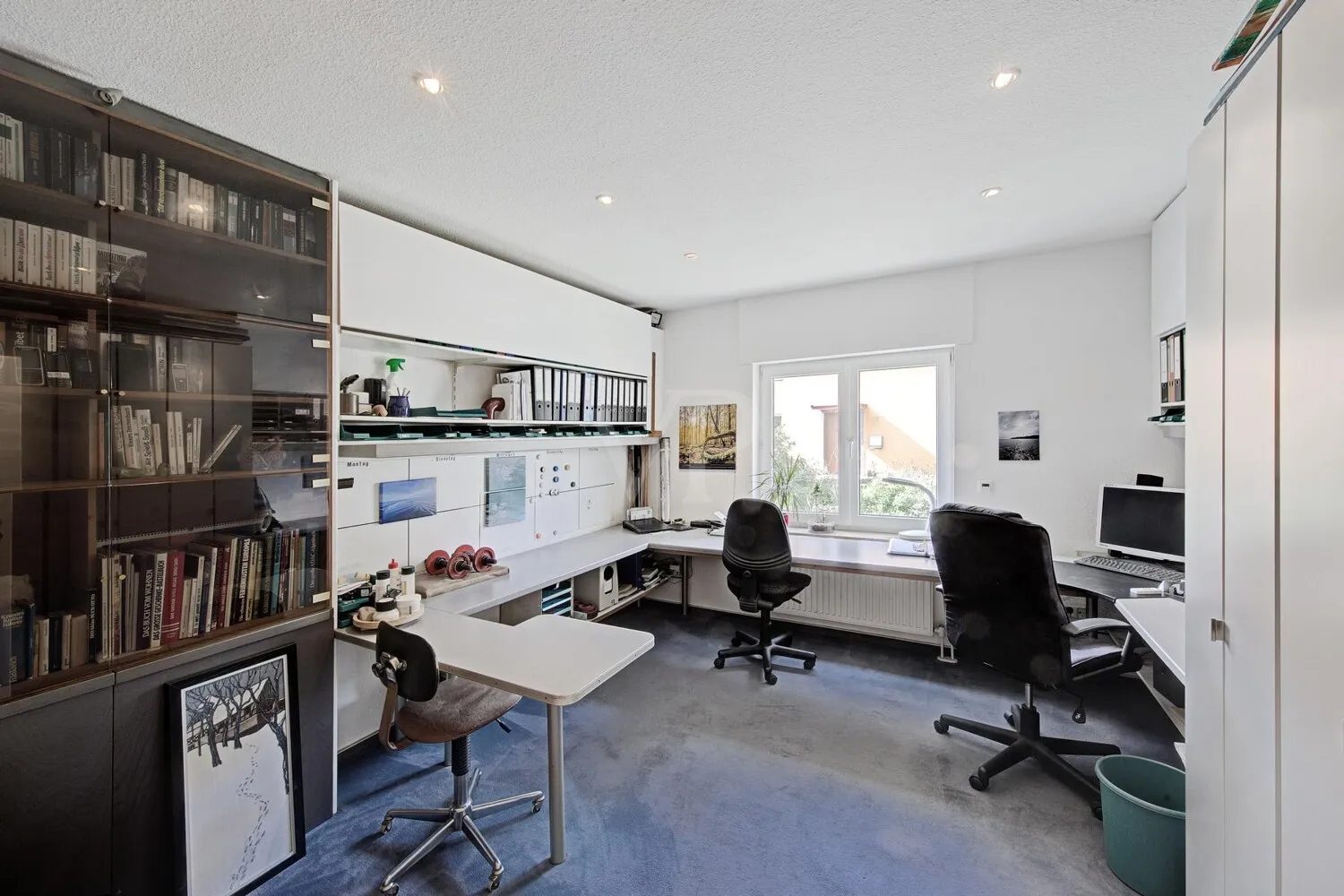 Büro EG