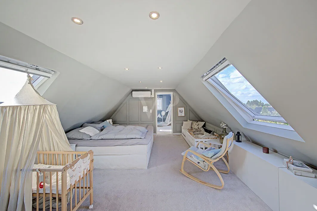 Schlafzimmer DG