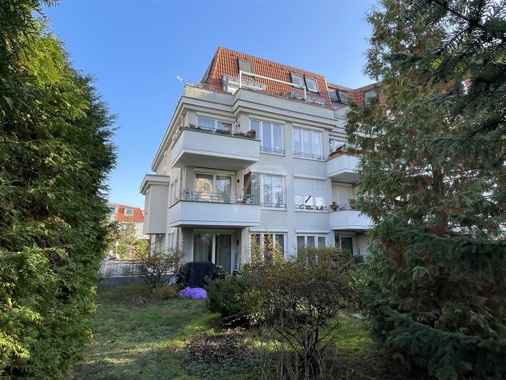 Blick zur Terrassenwohnung