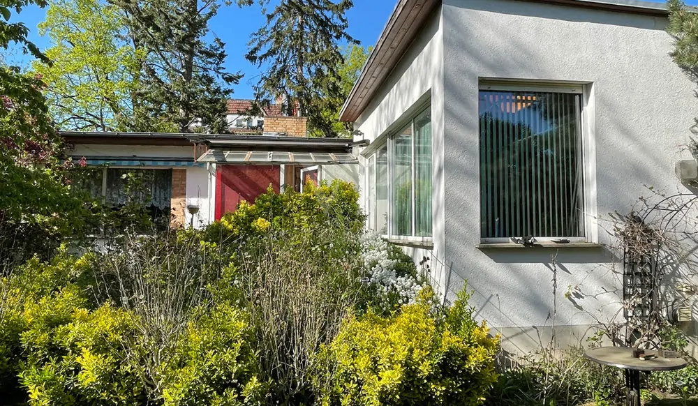 Abrissobjekt - Blick vom Garten